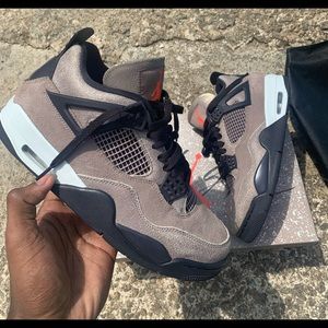 Jordan 4 retro taupe haze